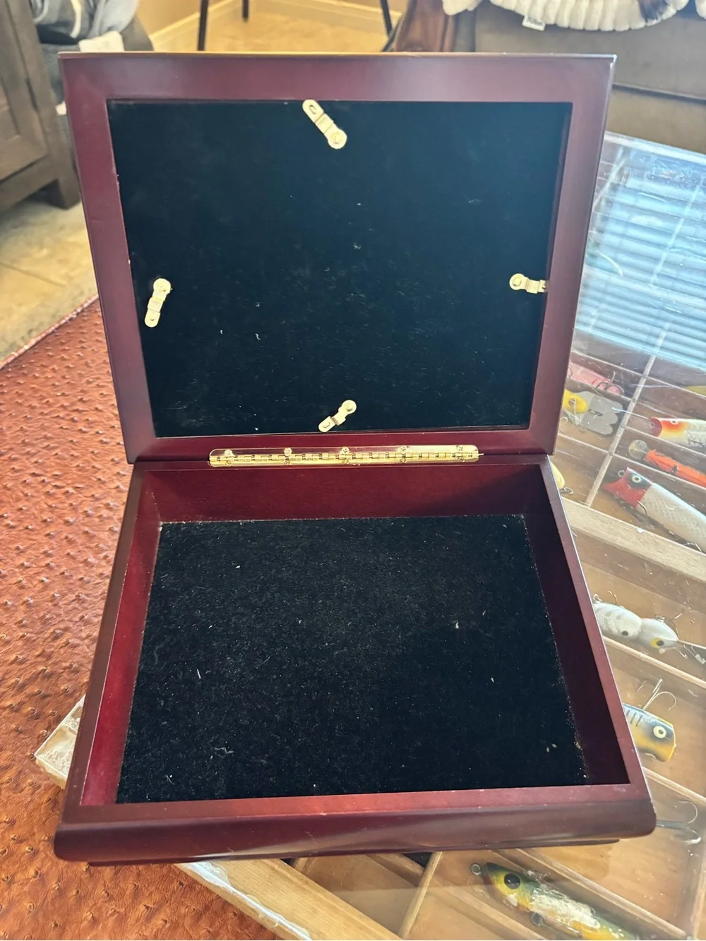 Vintage Wooden Keepsake Jewelry Box with Gold Filigree Oval Photo Frame
